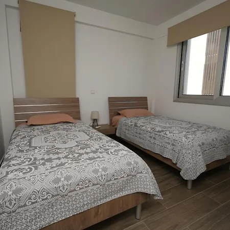 Salt Gem, Airy 2 Bdrm شقة *