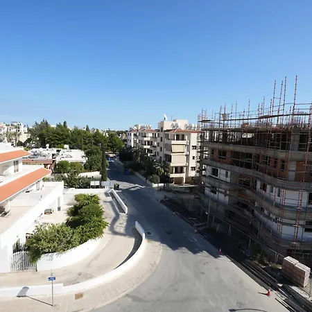 Salt Gem, Airy 2 Bdrm Апартаменты