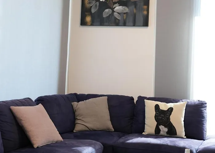 Salt Gem, Airy 2 Bdrm Апартаменты *